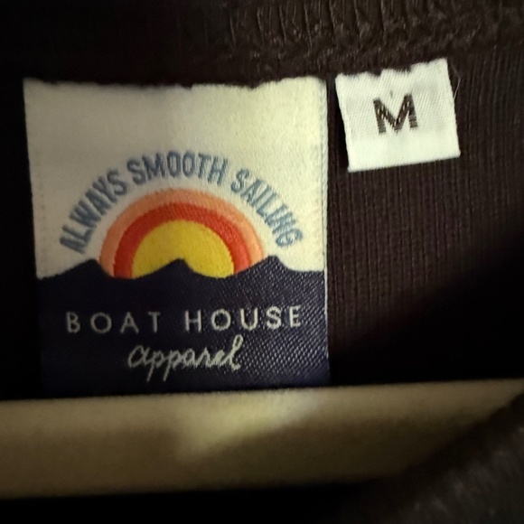 Boat‎ House Apparel World Traveler Black White Ribbed Sweatshirt Size Medium - Picture 7 of 8